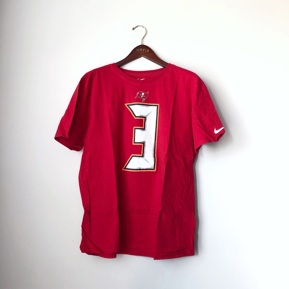 Jameis Winston buccaneers shirt
